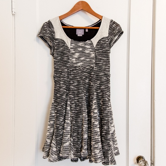 Anthropologie Ruffle-Back Sweater Dress - Picture 4 of 7